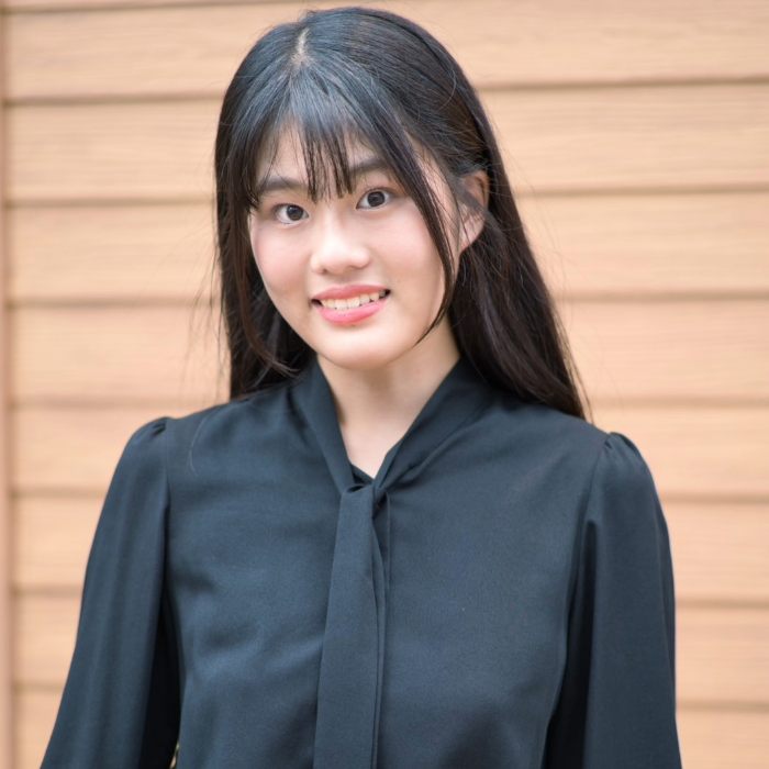 モデル 藤井 結菜